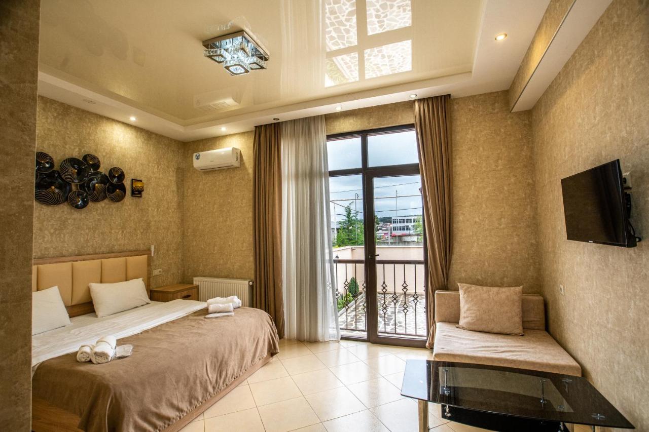 Double Room Private Bathroom