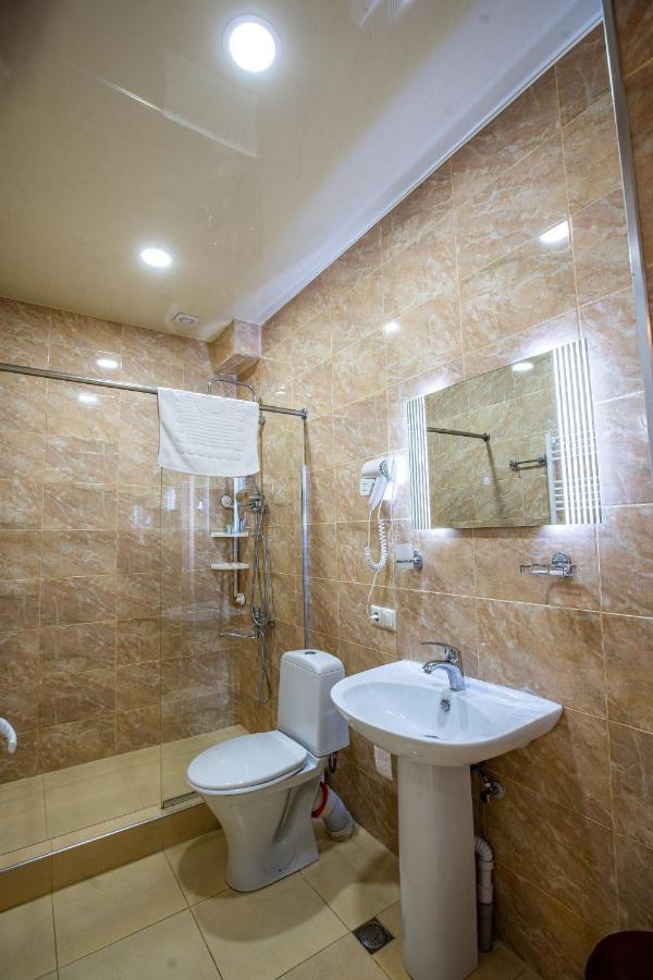 Double Room Private Bathroom