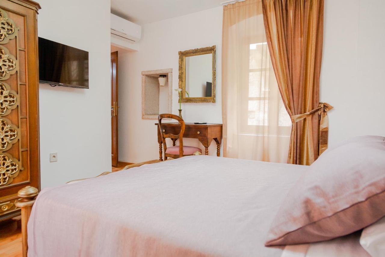 Deluxe Double Room with Bath