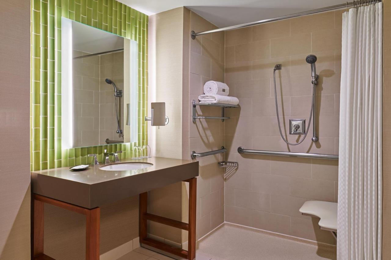 Traditional Guest room 1 King