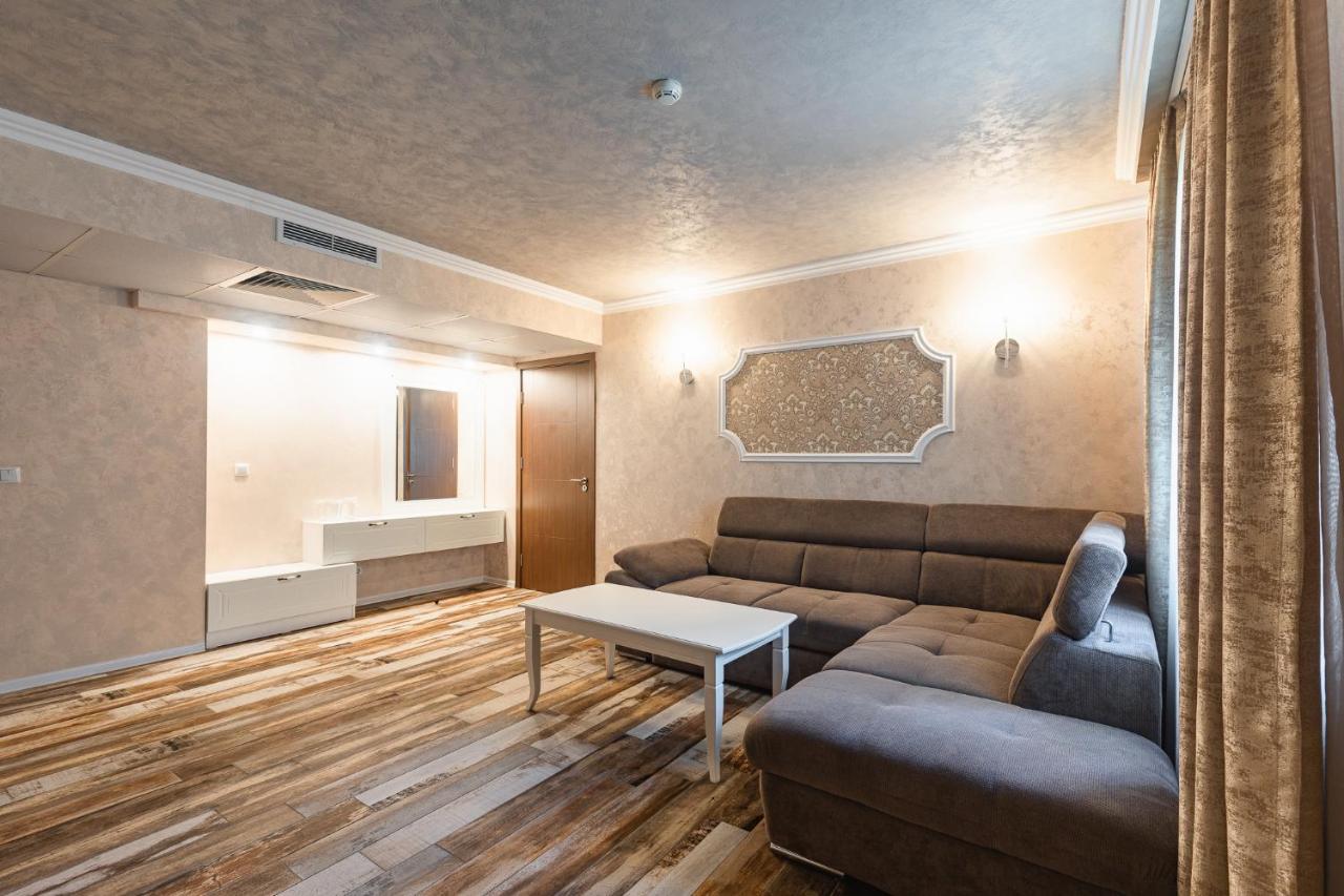 Two-Bedroom Apartment,1396749584:JPEG