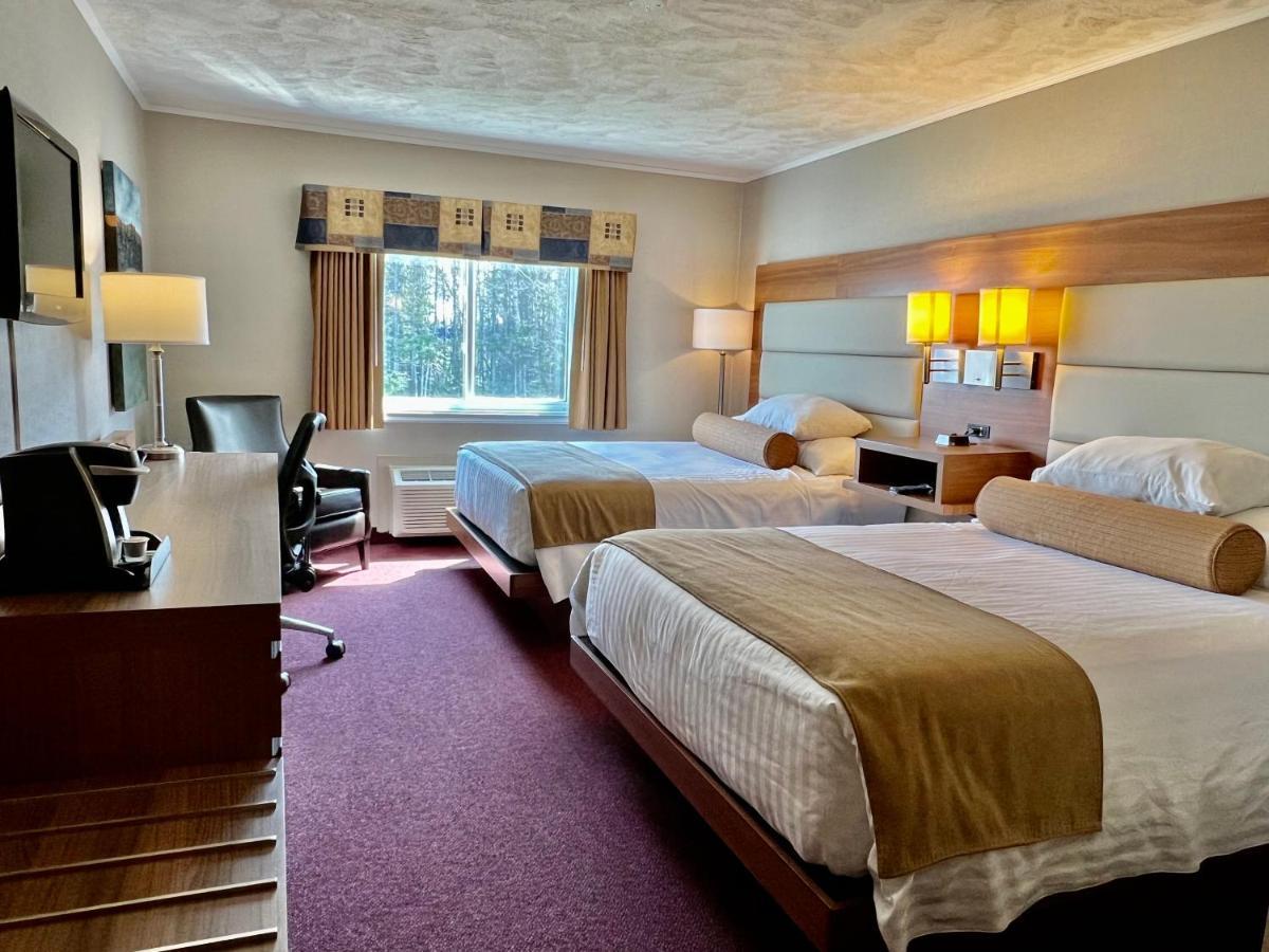 Quadruple Room Two Queen Beds Non Smoking