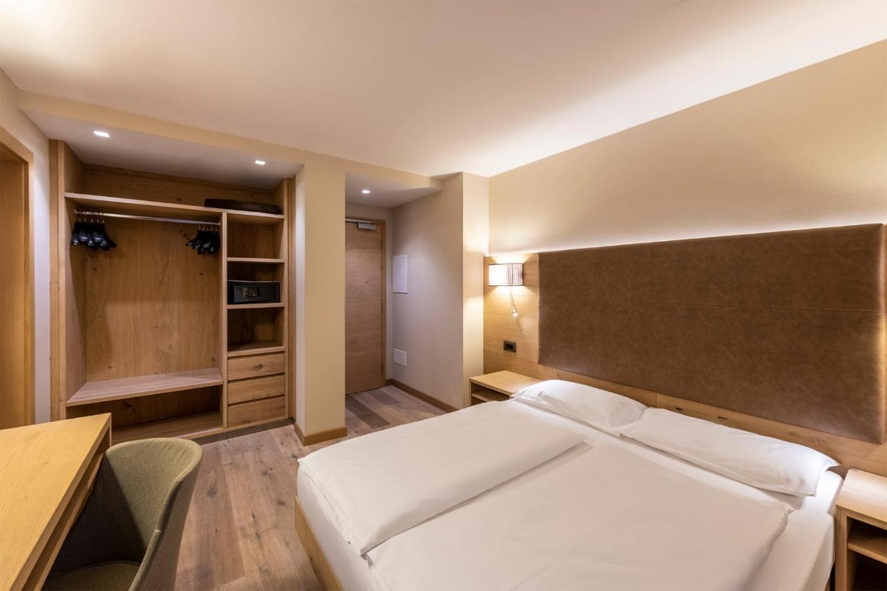 Standard Double Room,1398400445:JPEG