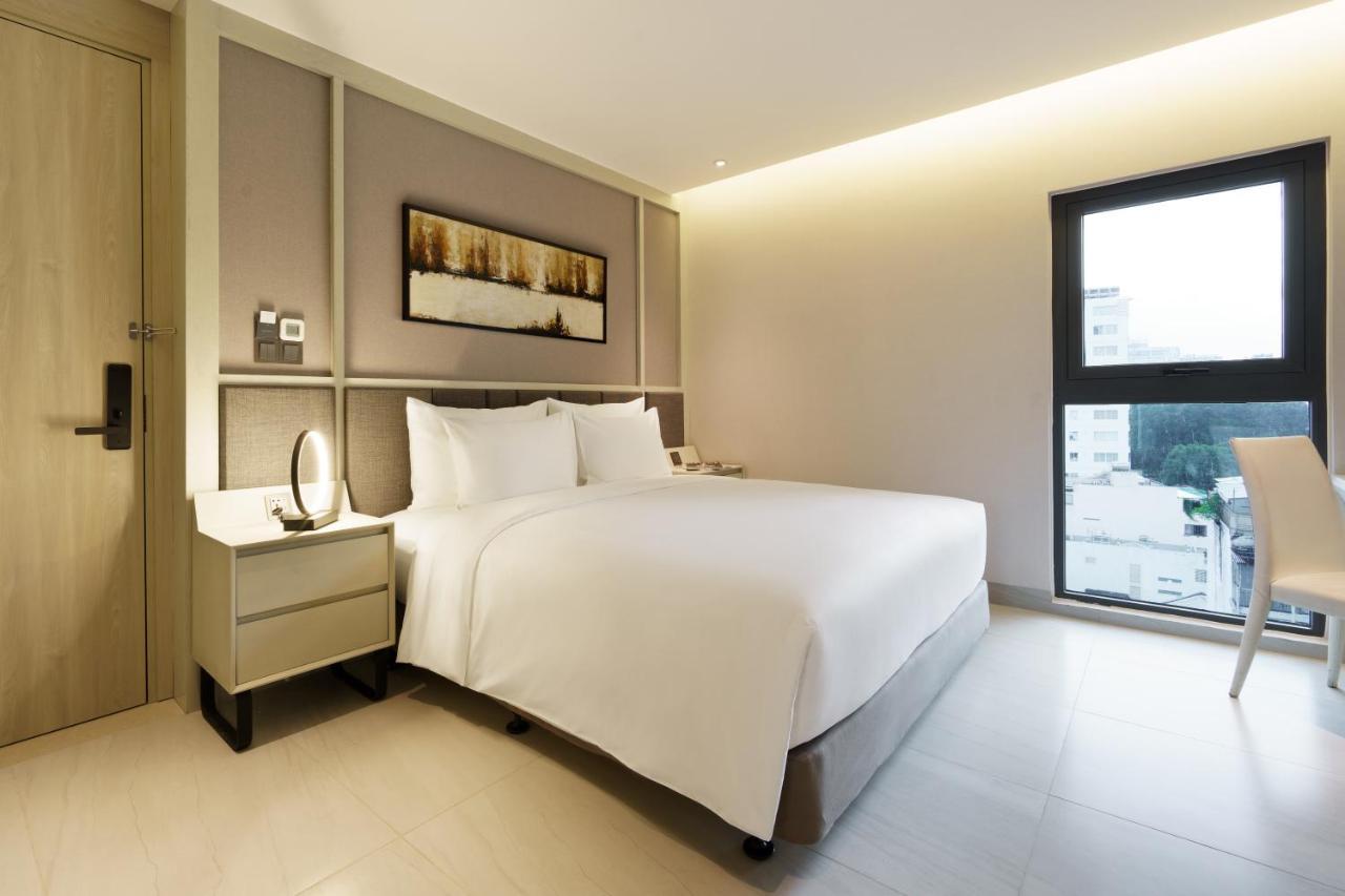 Executive Room - Complimentary Daily Afternoon Tea & Welcome Minibar