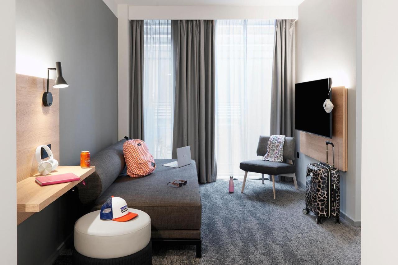Moxy Sleeper Family, Guest room, 1 King