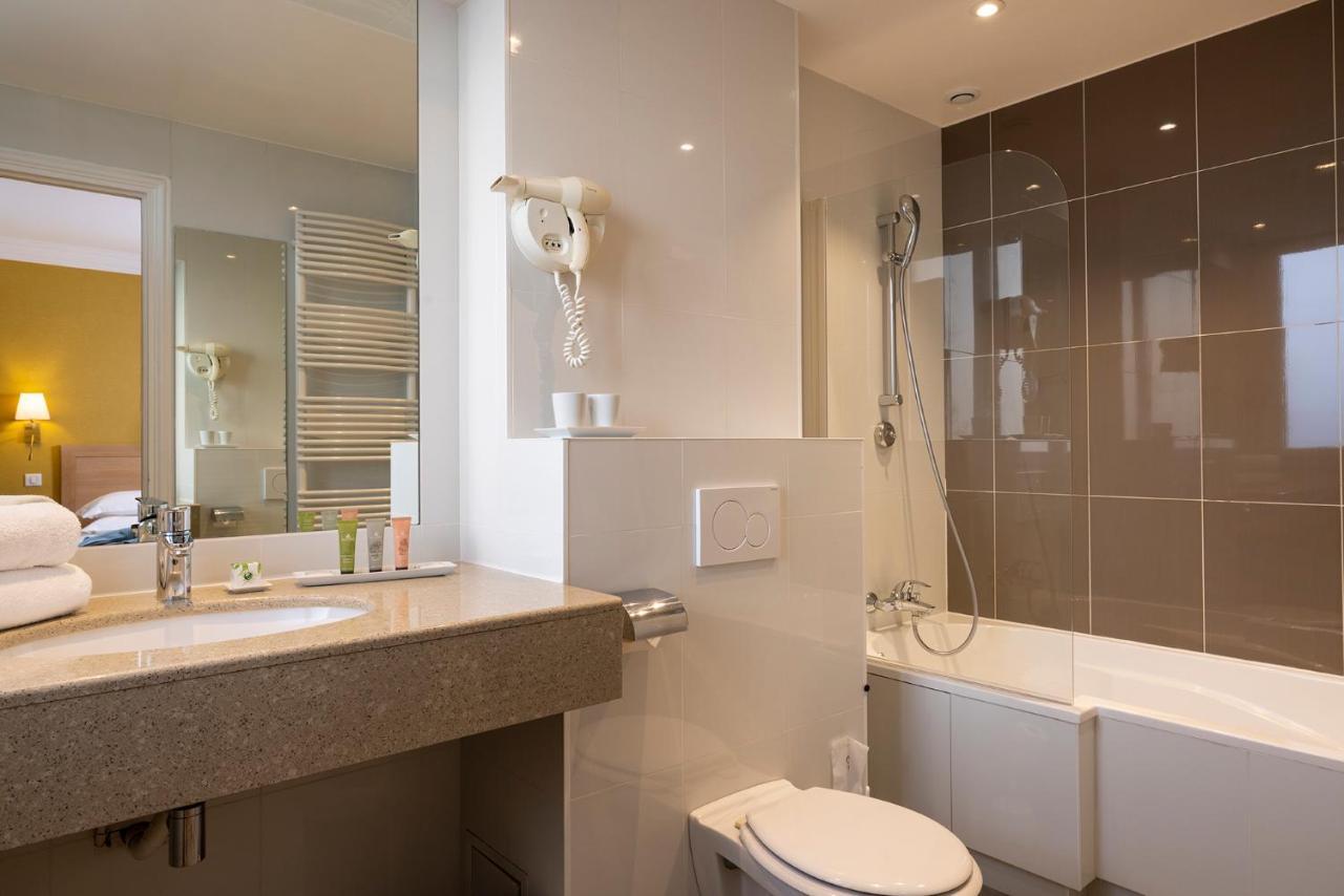 Superior Double Room Terrace Eiffel Tower View