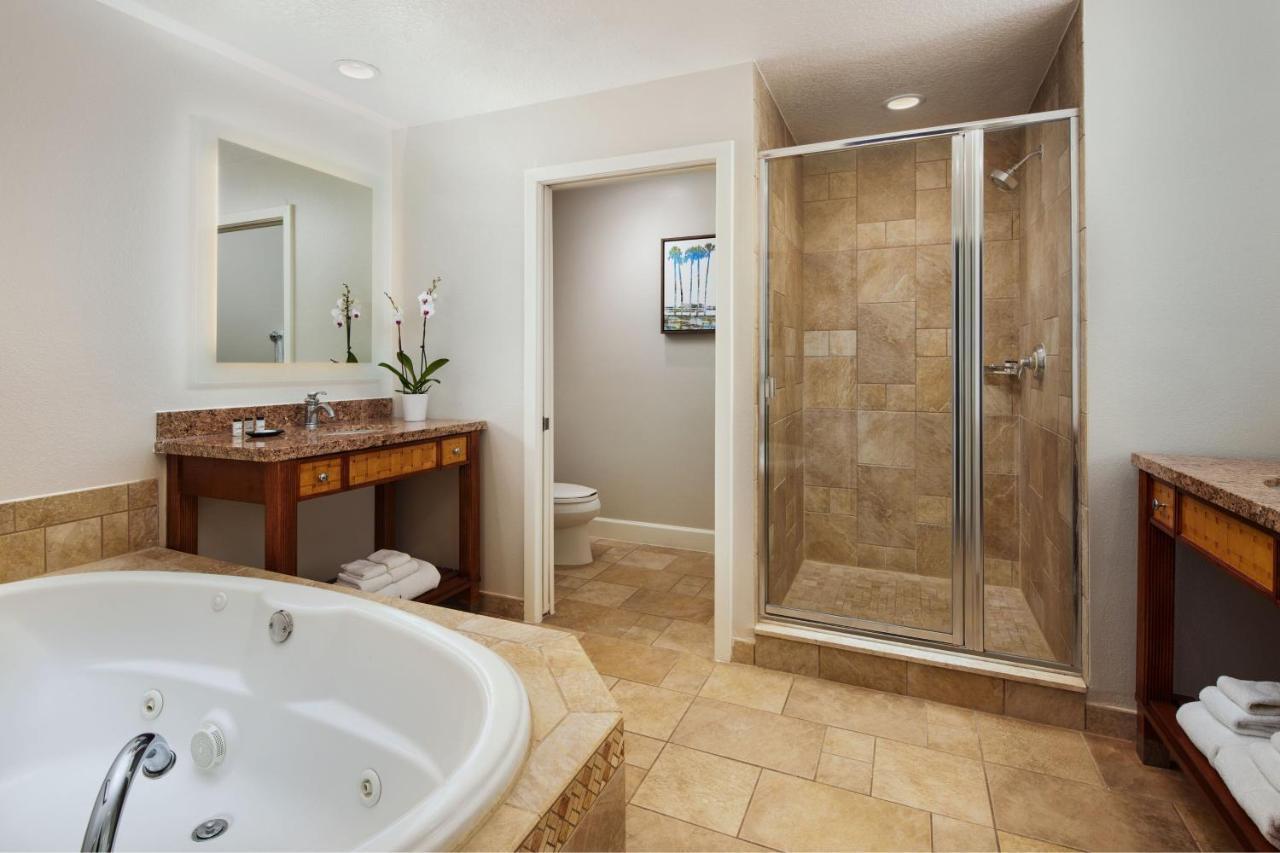 One-Bedroom Villa Balcony Whirlpool Hearing Accessible