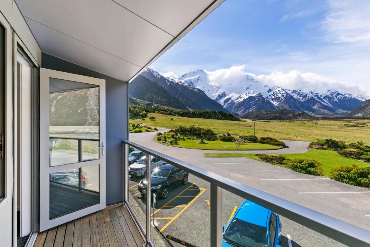 Mt Cook Lodge Double or Twin Room view