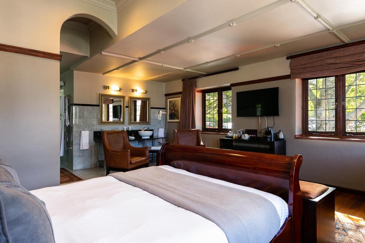 Manor Mountain Room