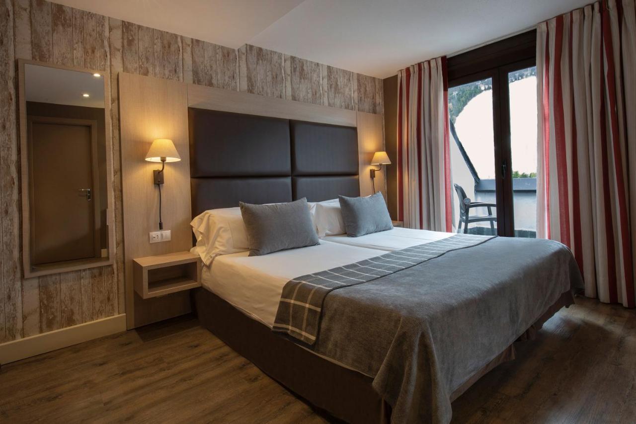 Chambre Double ou Lits Jumeaux