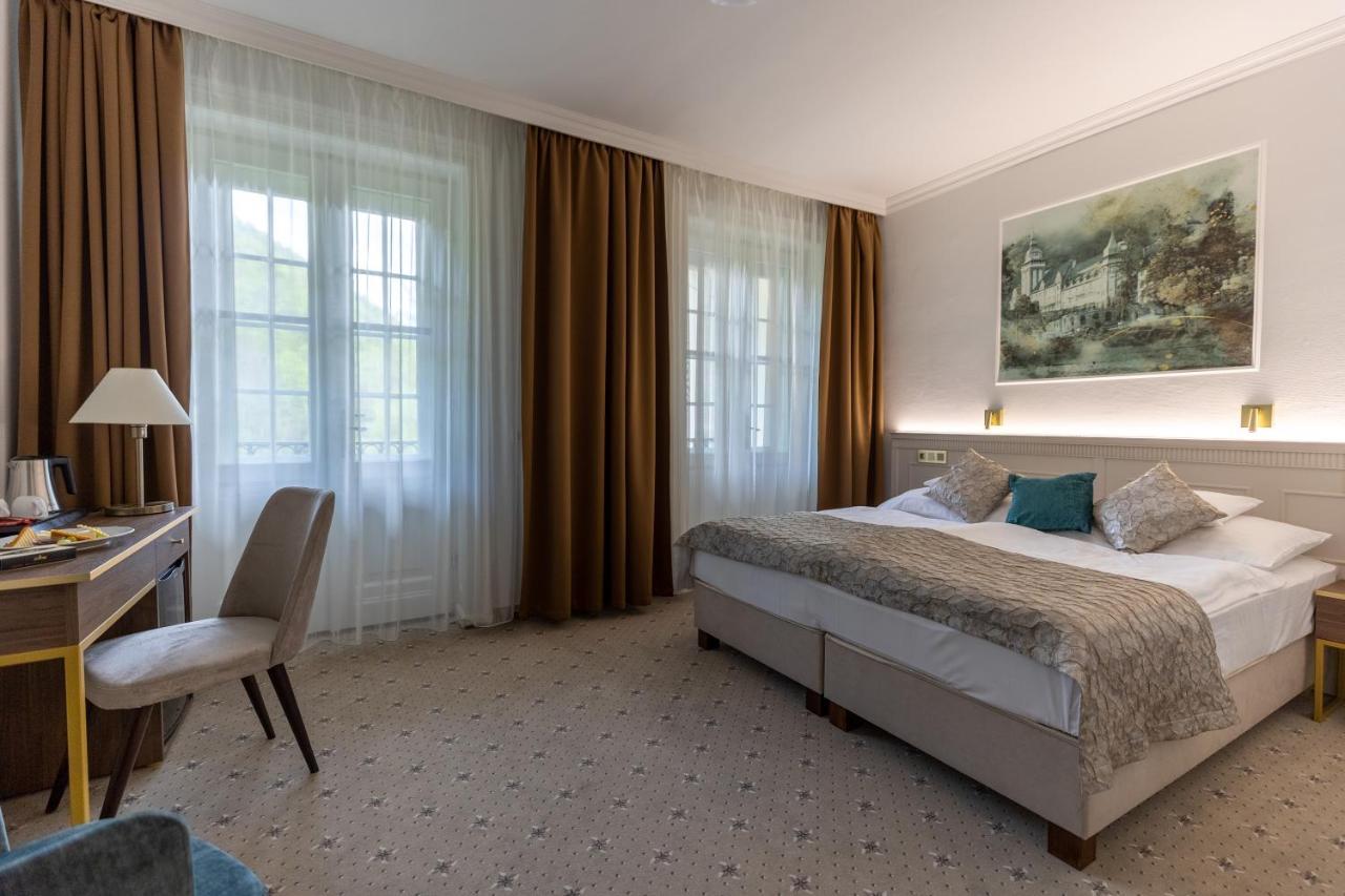 Premium Double Room,1410316631:JPEG