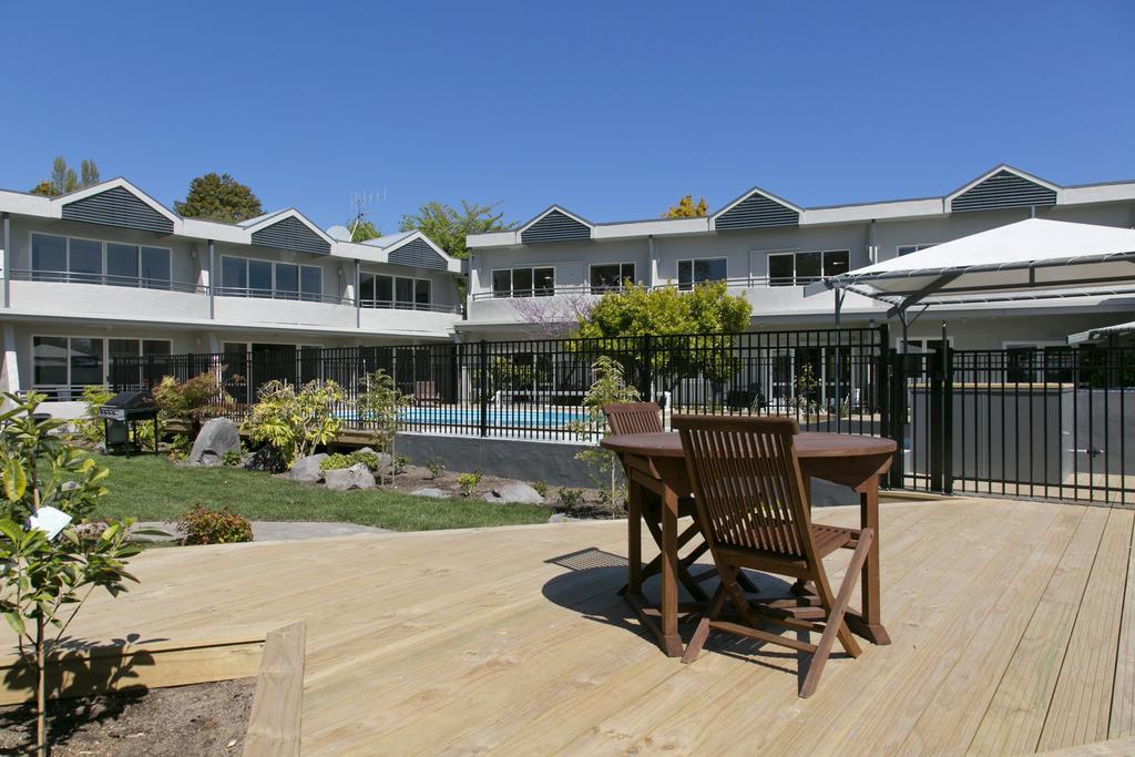 Two-Bedroom Apartment Pool View