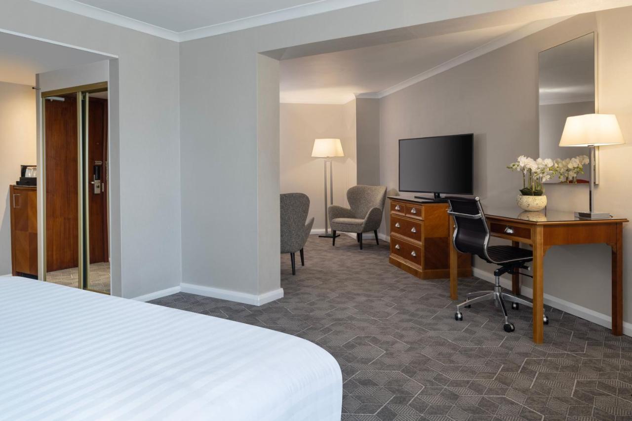 Superior King Room with Sofa Bed