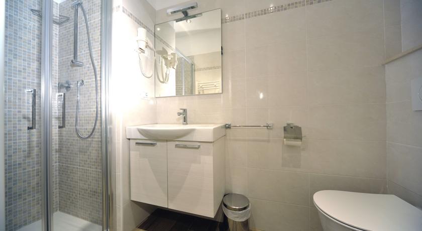 Budget Double Room,267663729:JPEG