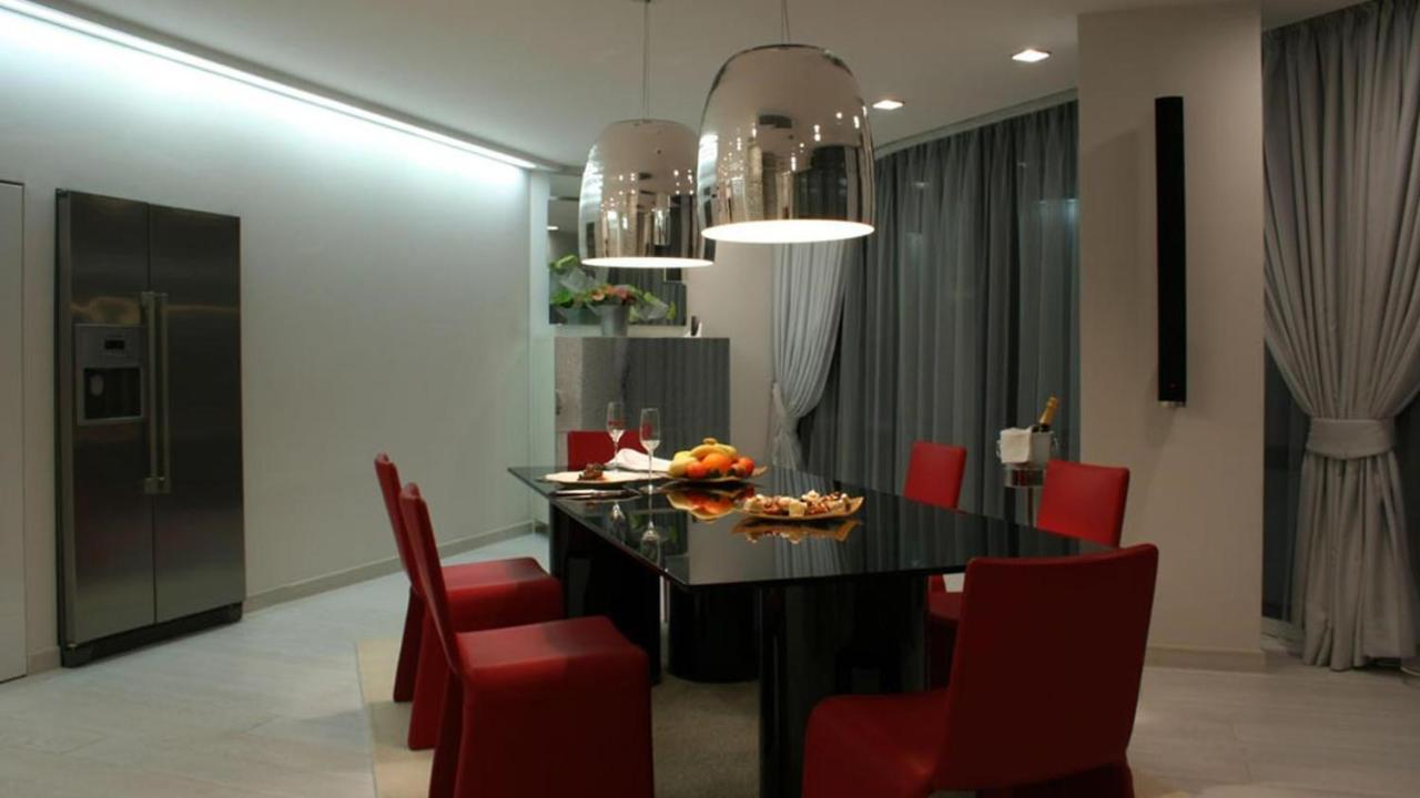White house Apartment