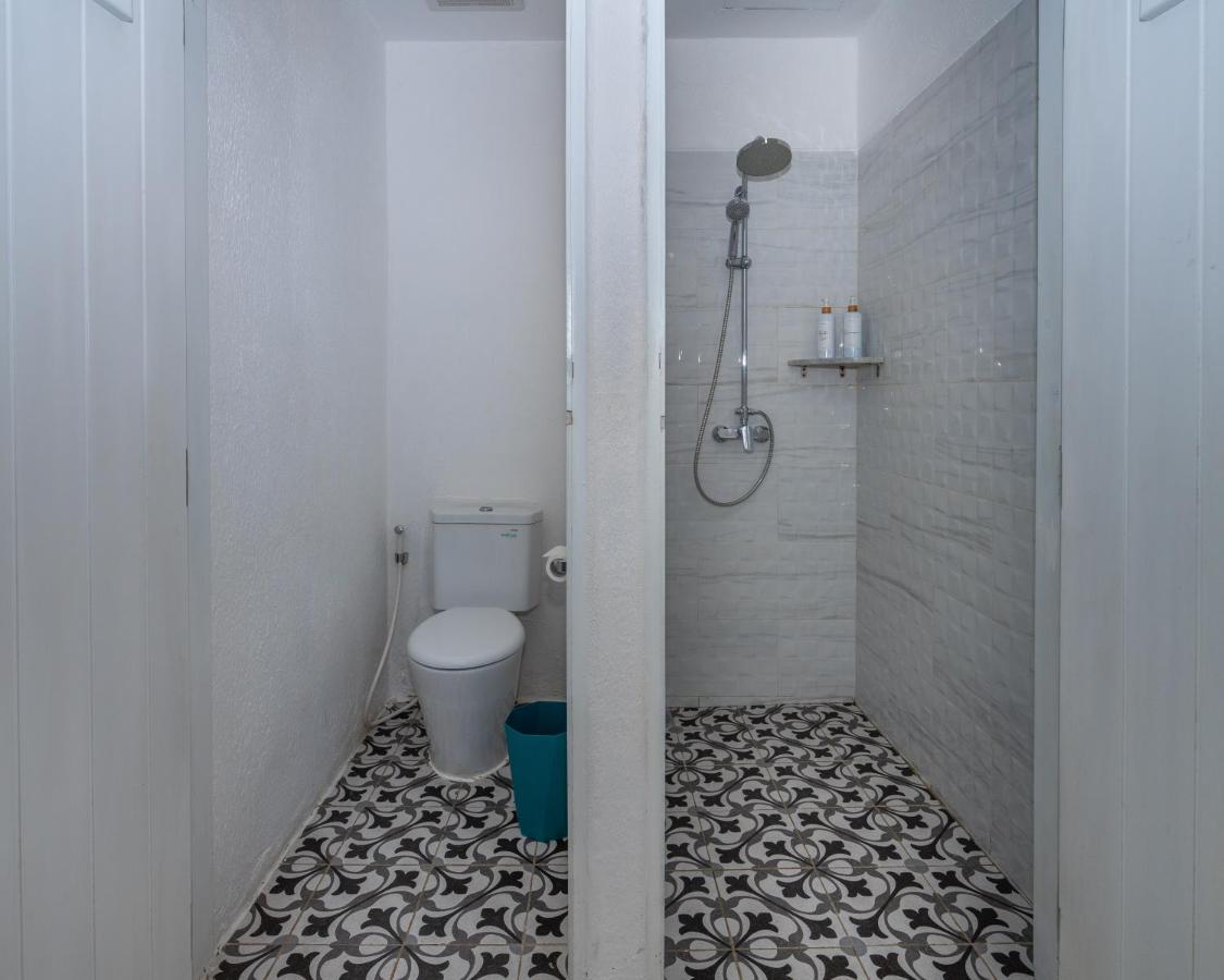 Standard Room with No View & No Window