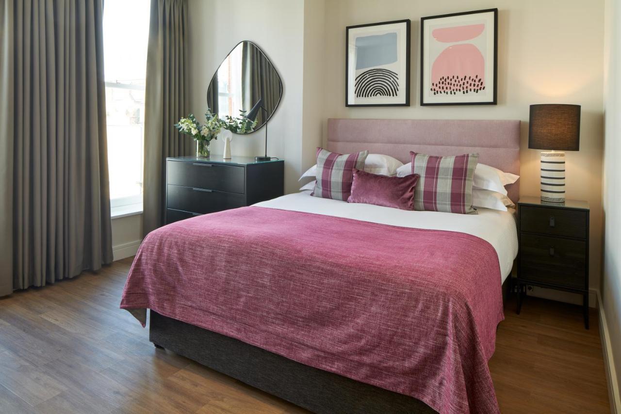 One Bedroom Open Plan Apartment Sofa Bed