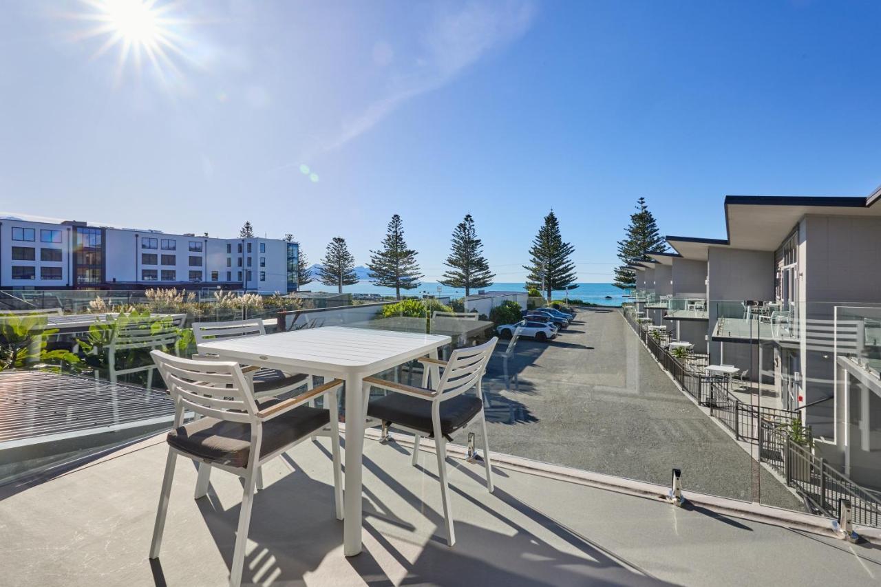 2 Bedroom 1st Floor Apartment with Ocean Views