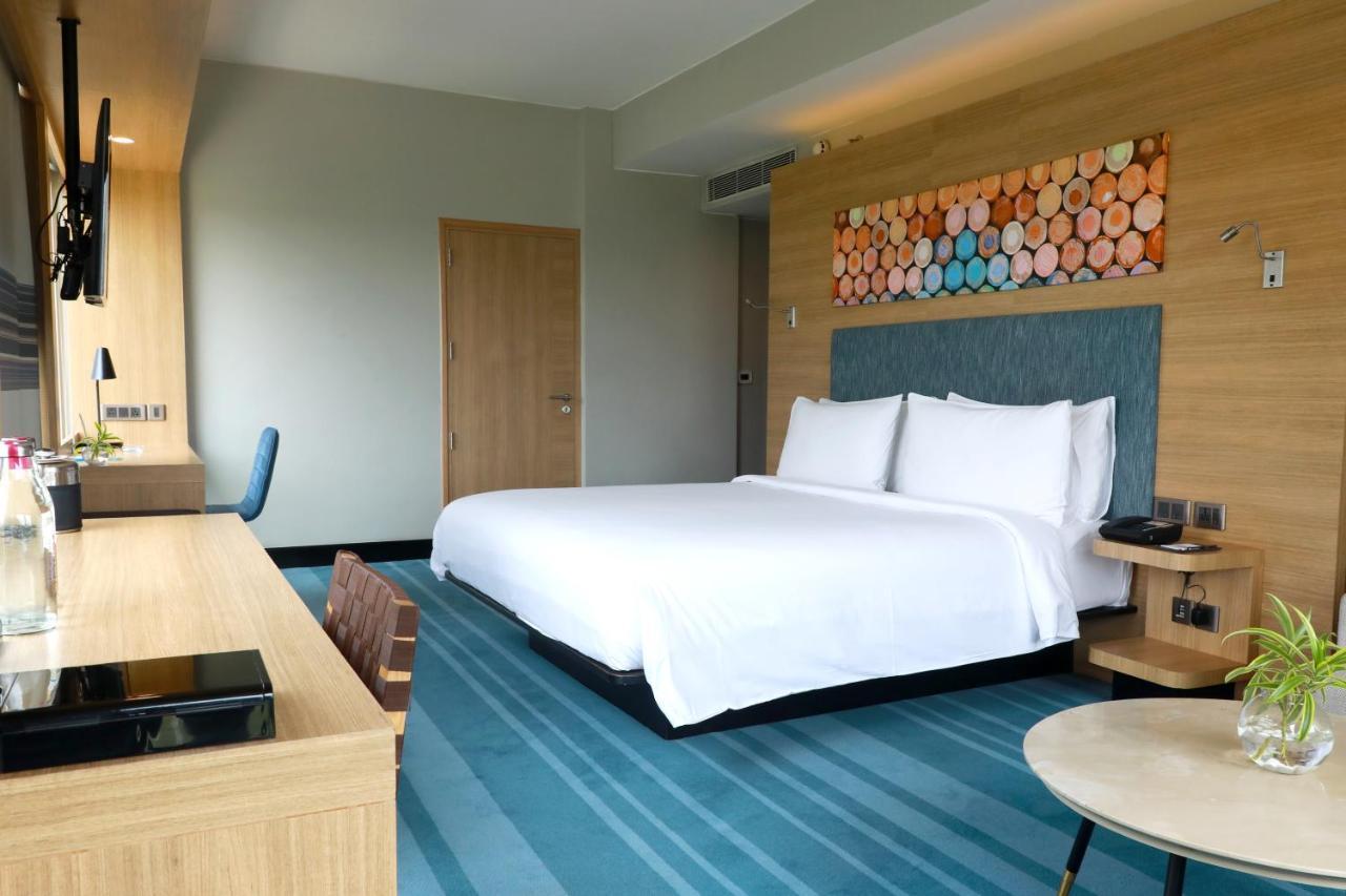 1 King Bed, Pool View, Aloft Room:  20% discount on F&B and SPA