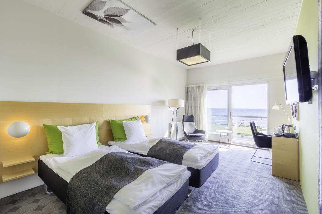 Double or Twin Room Sea View
