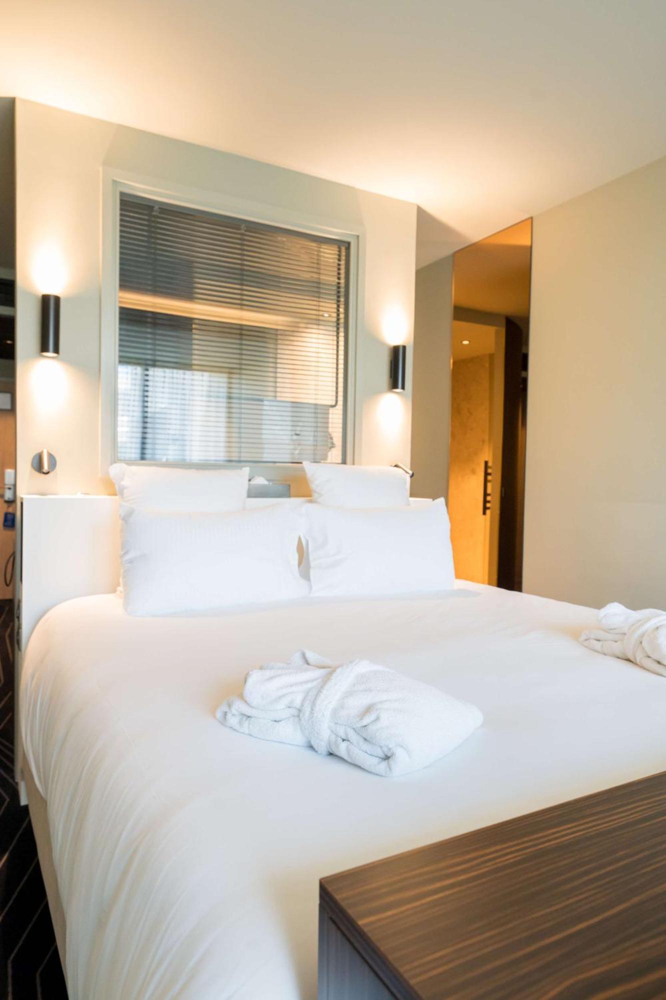 Privilege King Room Private Terrace Garden Access Ground Floor or Non-Smoking