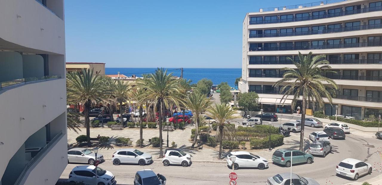 Double or Twin Room Partial Sea View,1428222517:JPEG