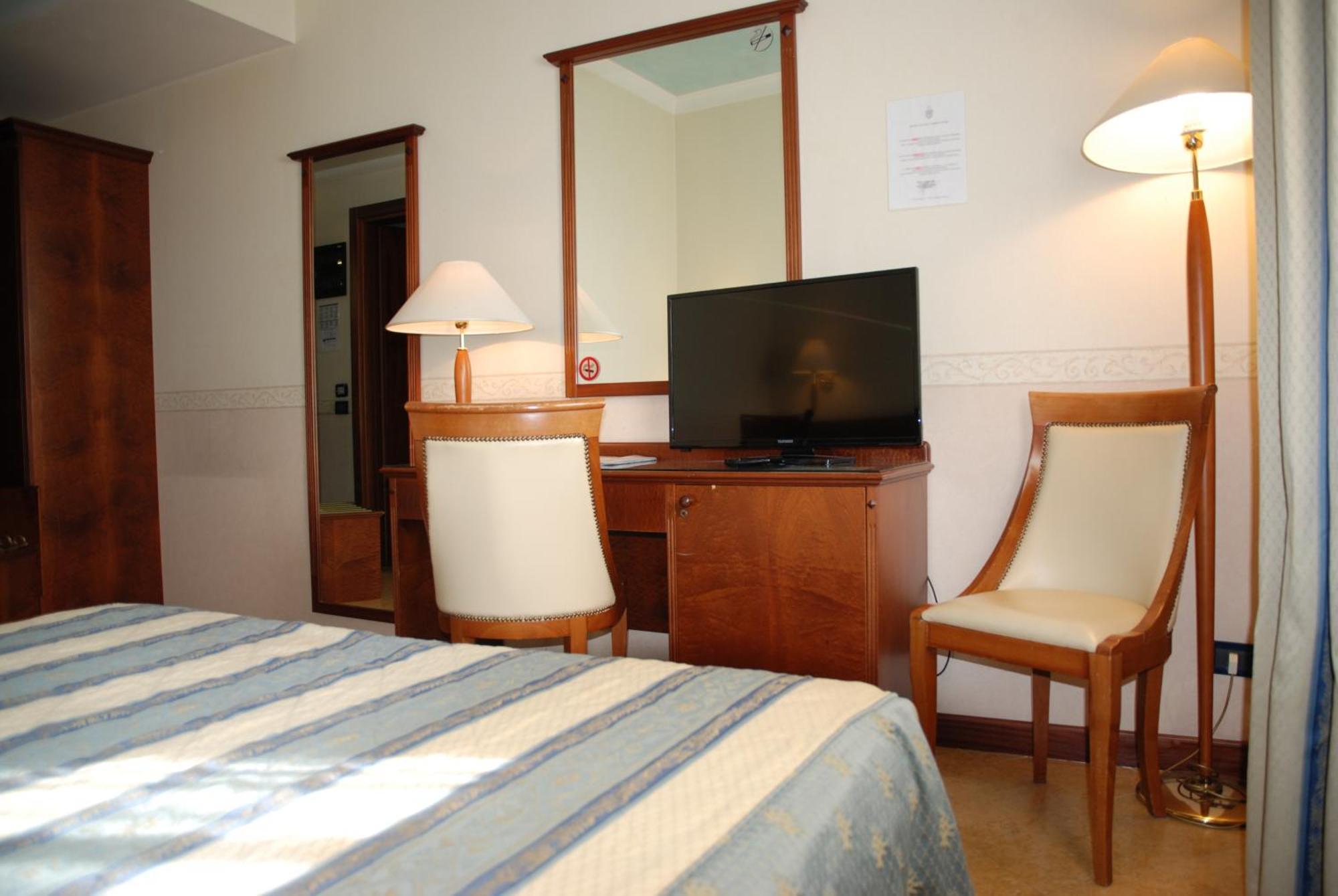 Classic Double or Twin Room