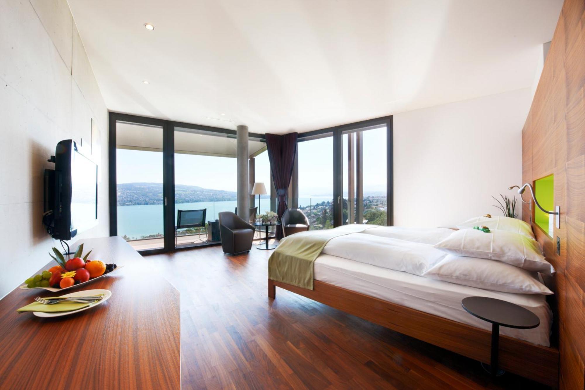 Panorama Club Junior Suite Spa Bath Lake View,1773668033:JPEG