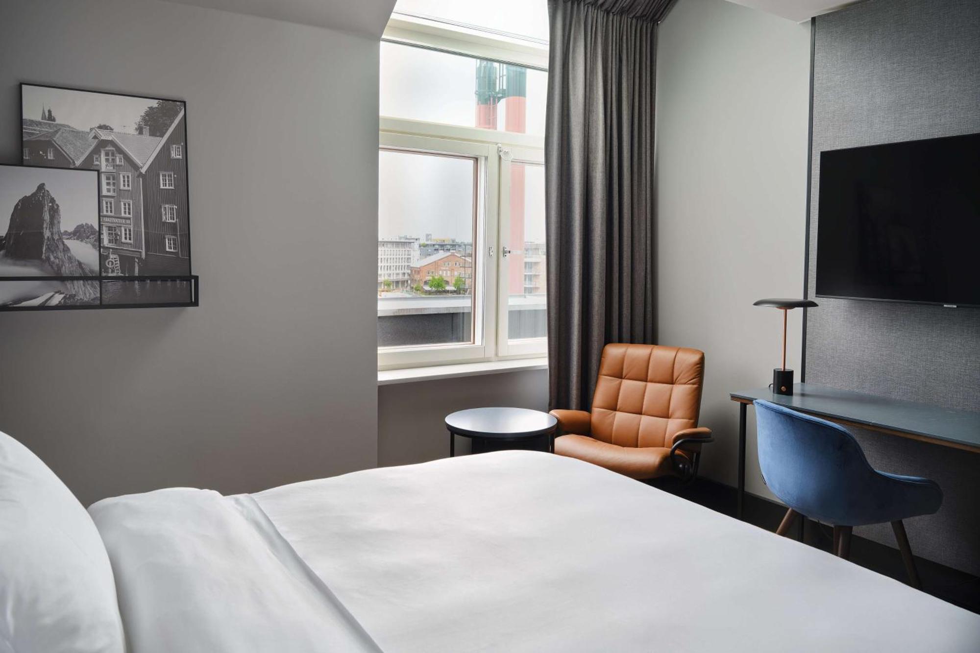 Premium Room Skyline View,1434067459:JPEG