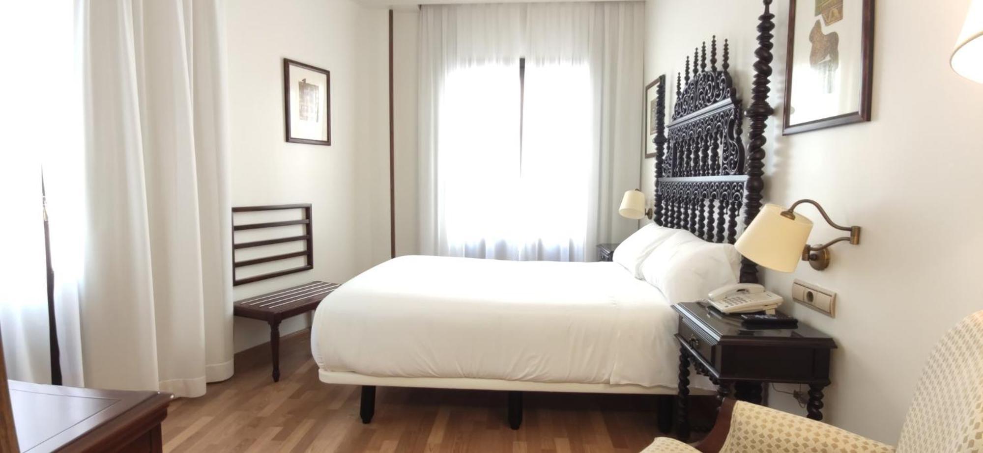 Basic Double Room,1436523574:JPEG