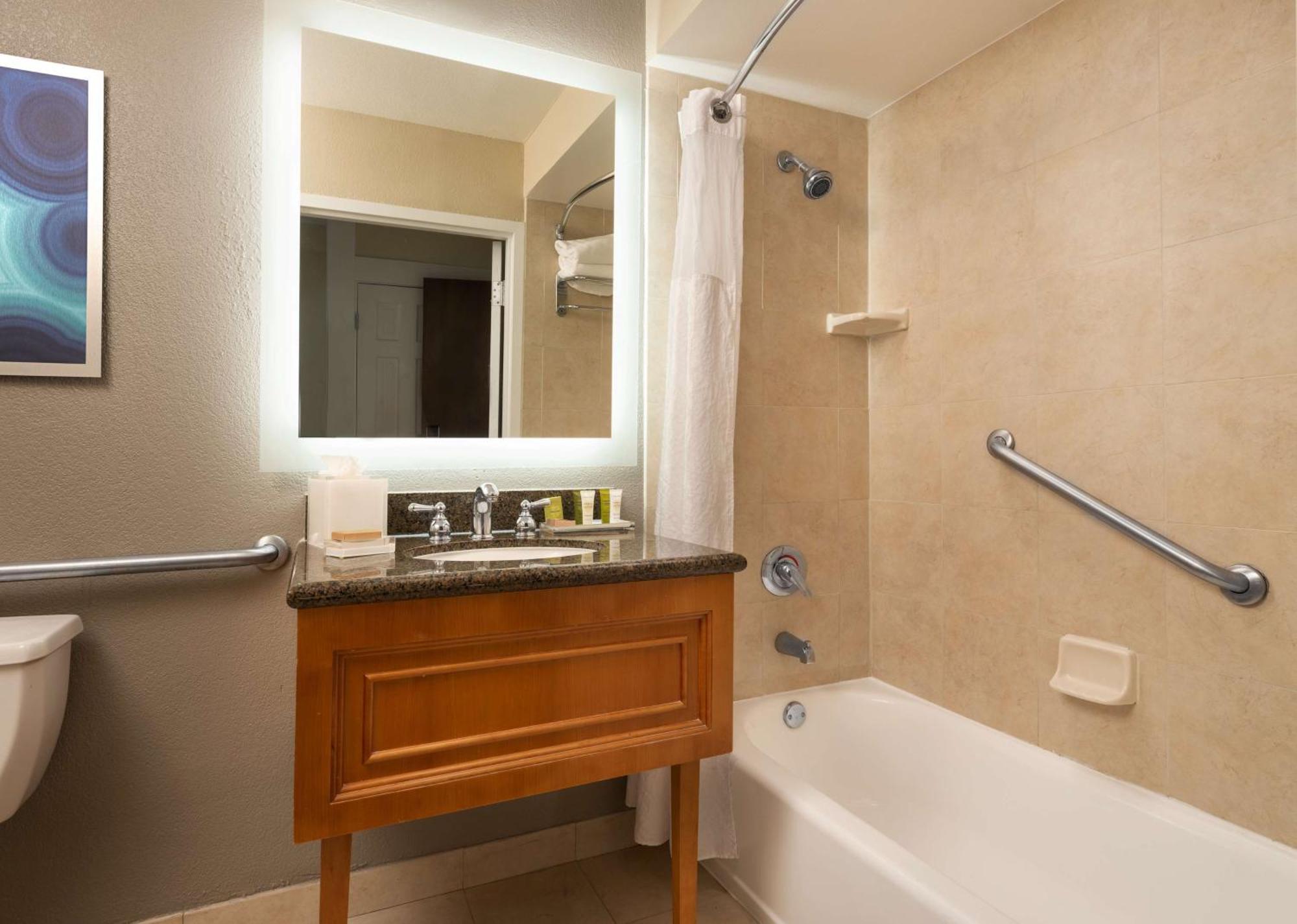 Double Room with Two Double Beds and Bath Tub - Disability Access