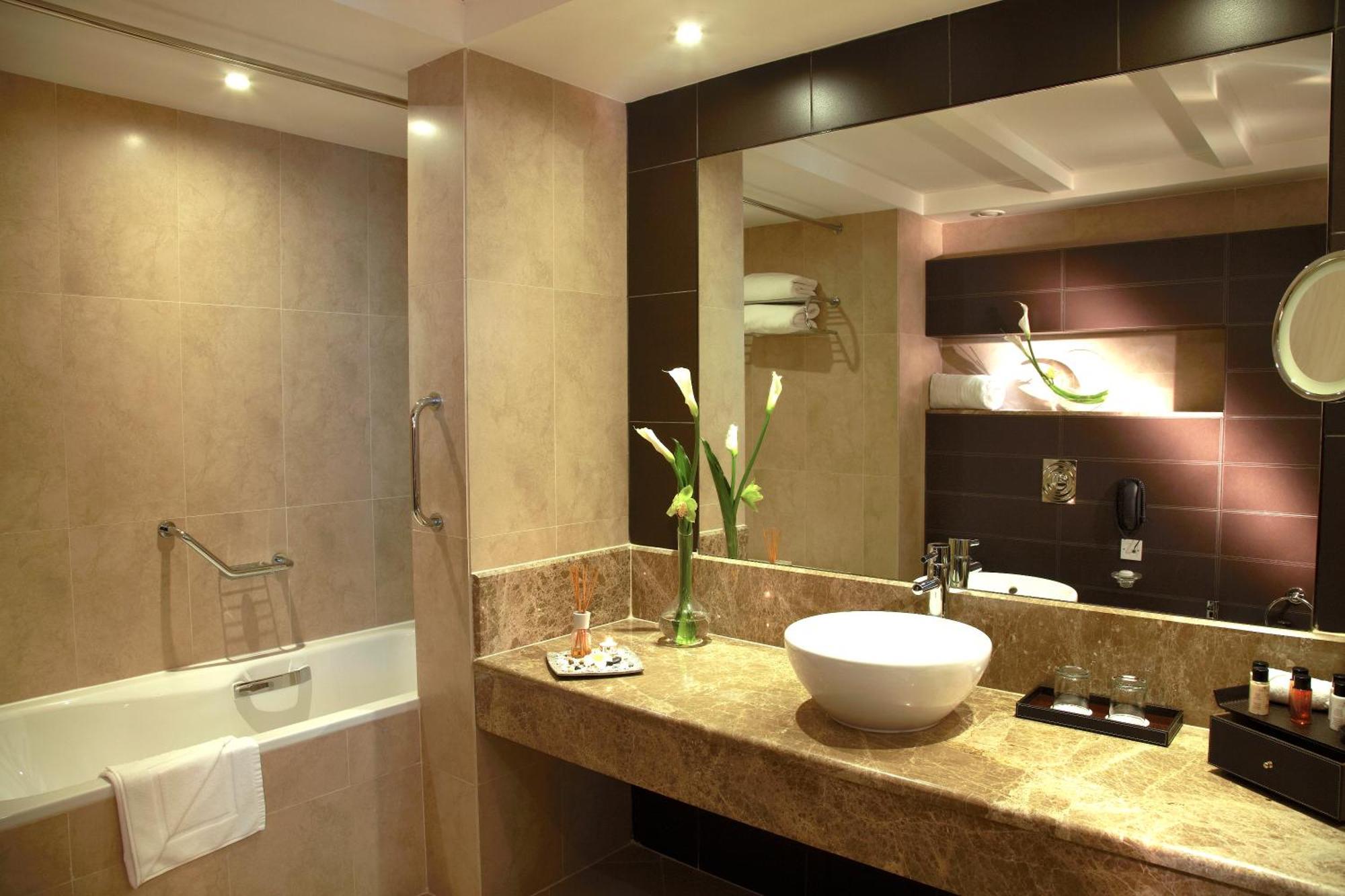 Quartz Studio with Kitchenette