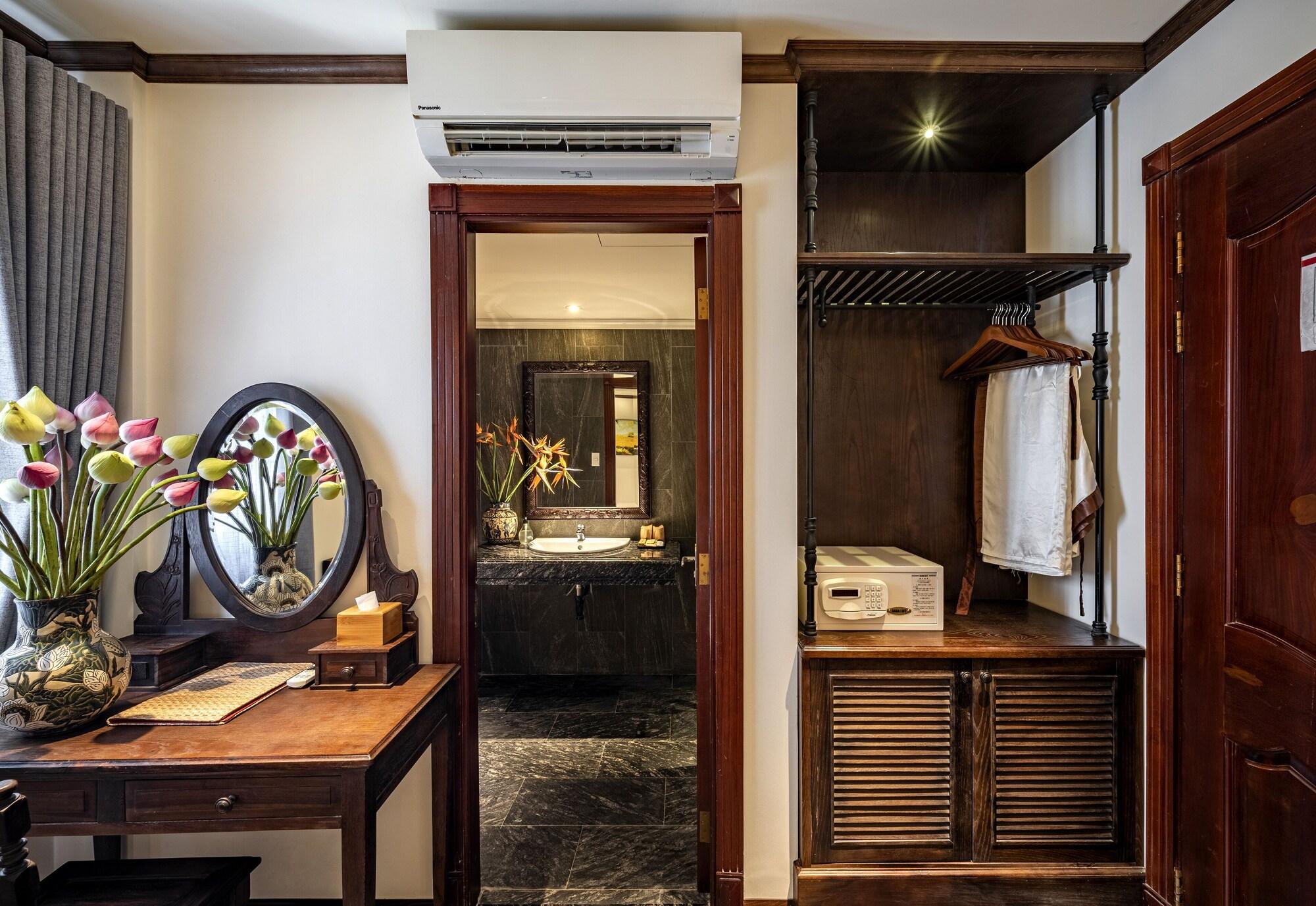 Deluxe Double Room Afternoon Tea