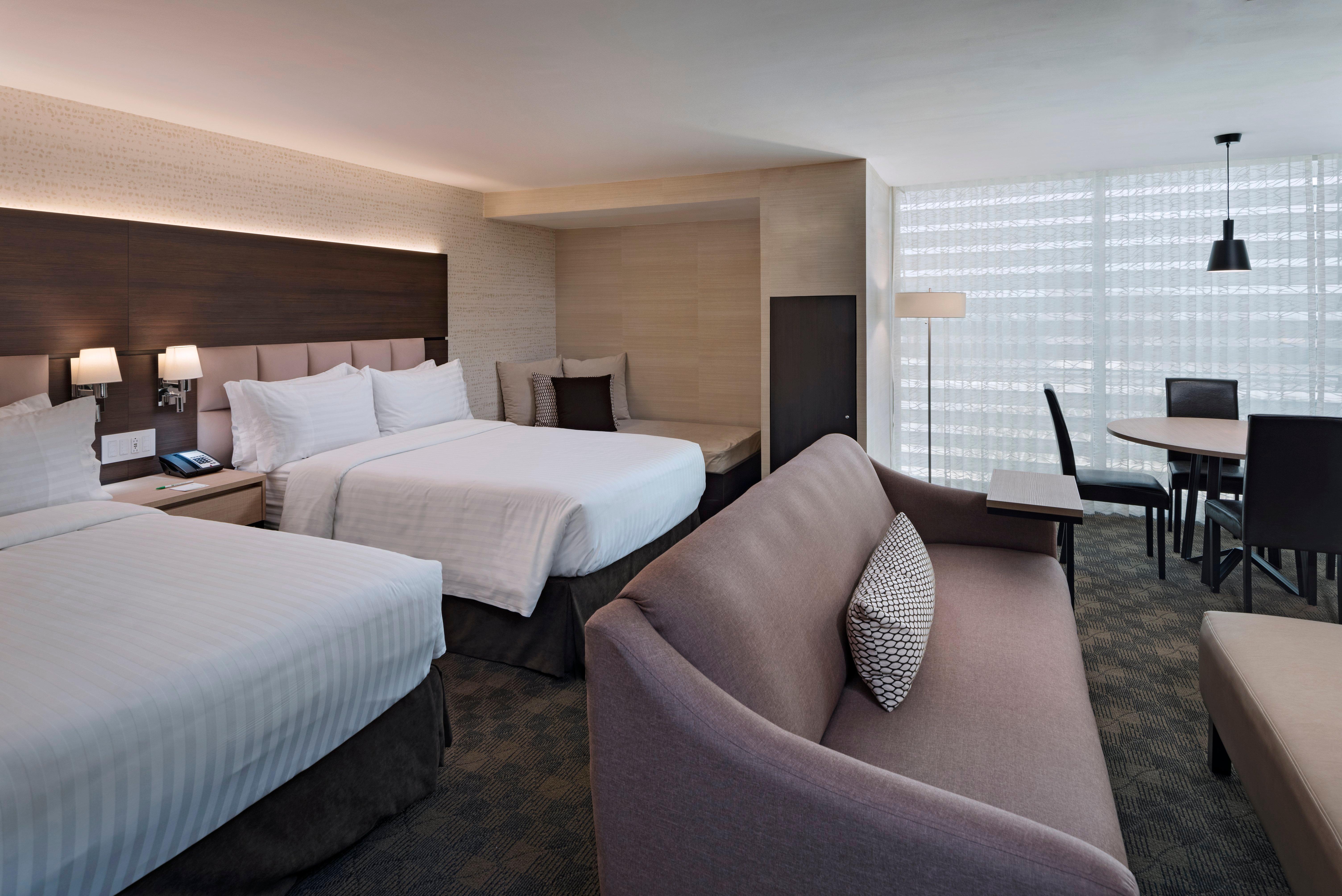 Double Suite Two Double Beds Non-Smoking