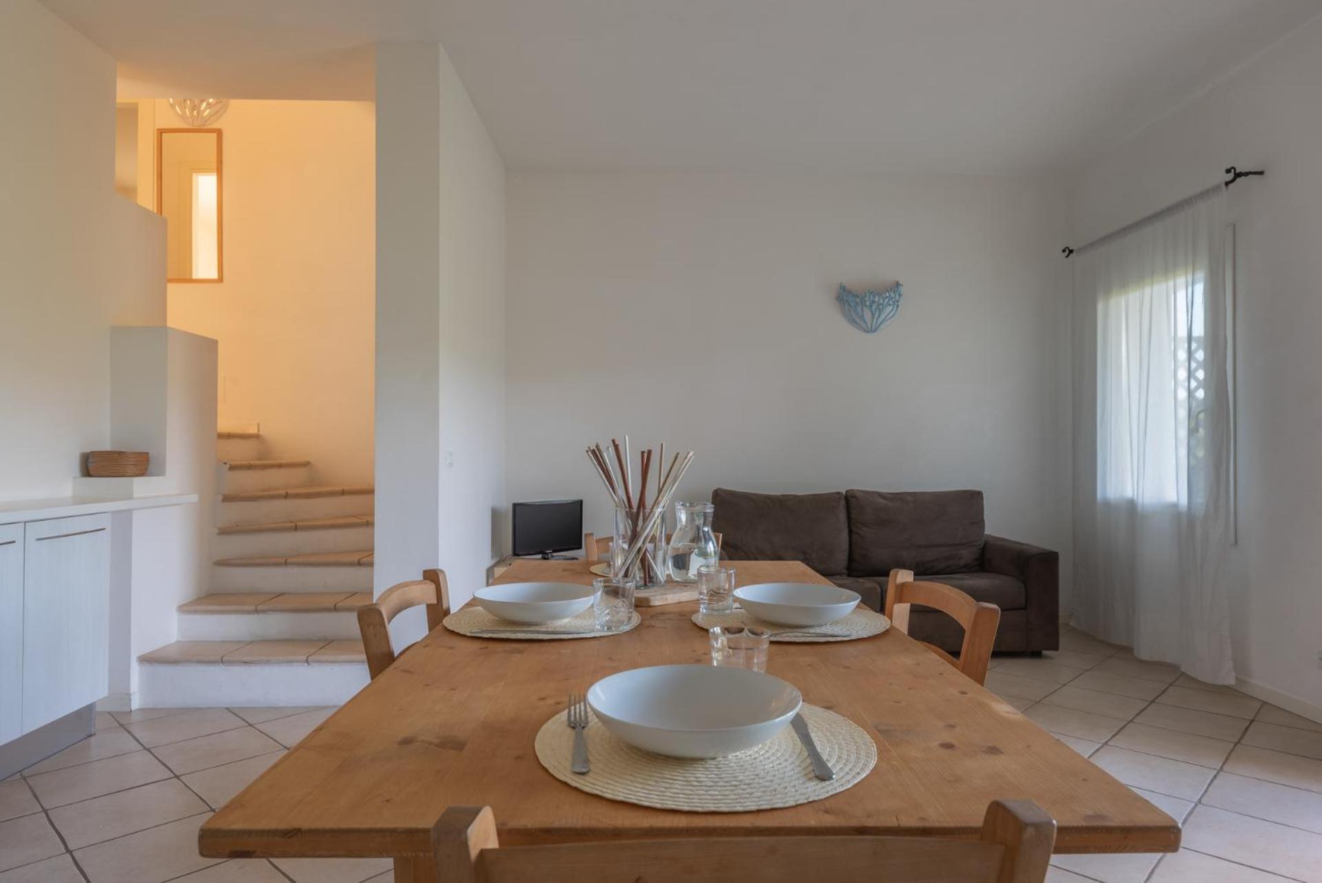 Two-Bedroom Apartment,1446637882:JPEG