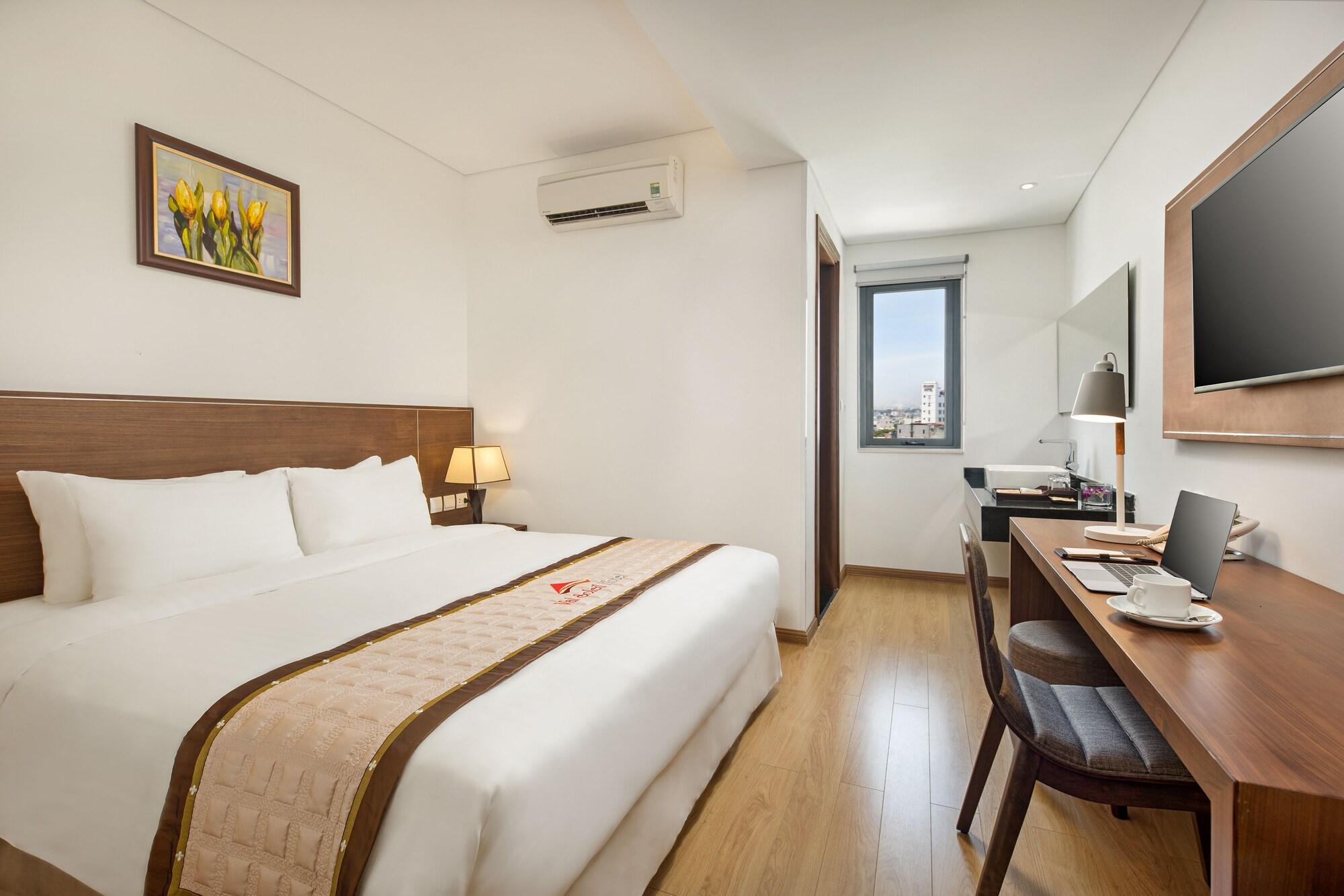 Superior Double Room City View