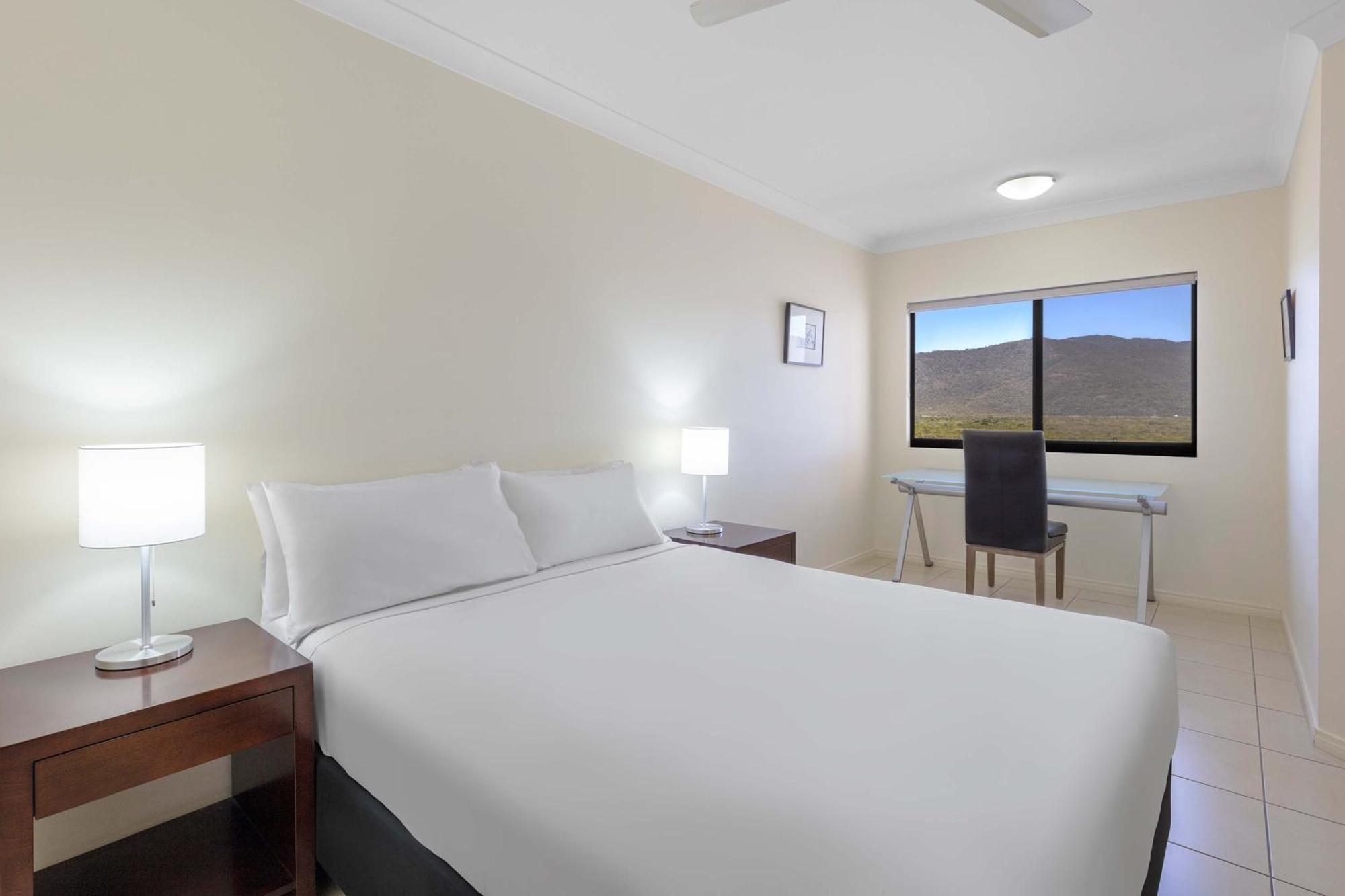 Three-Bedroom Apartment Water View