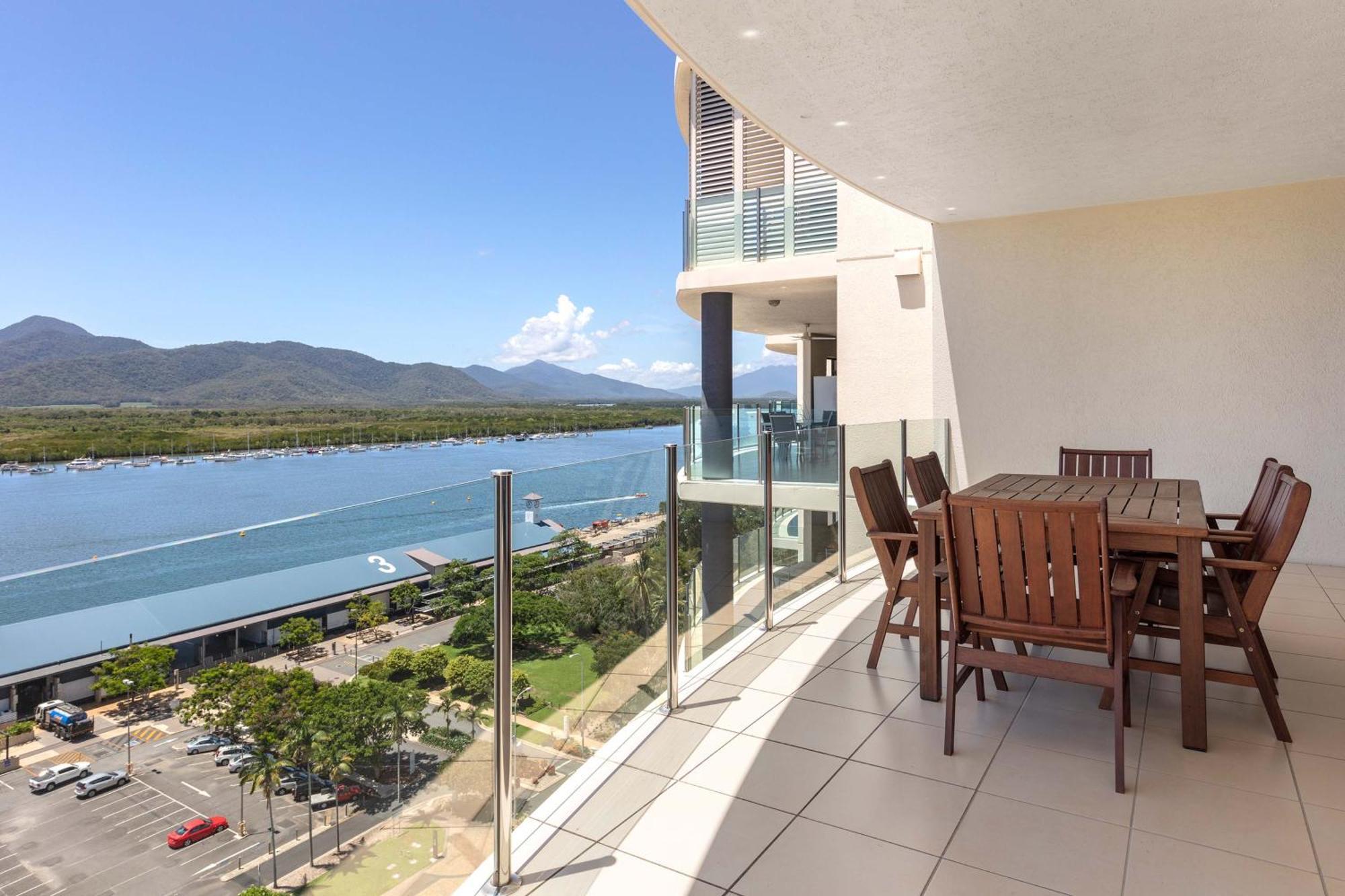 Two-Bedroom Apartment Water View