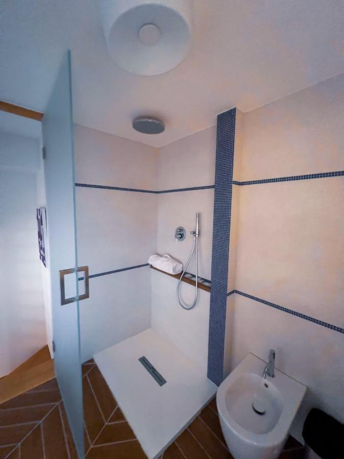 Double Room Lake View,1466181596:JPEG