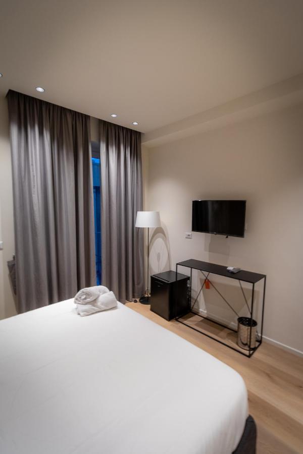Double Room Balcony,1469001983:JPEG