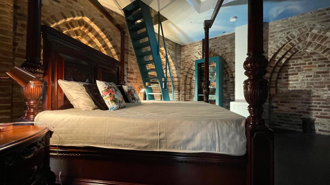 Penthouse Apartment