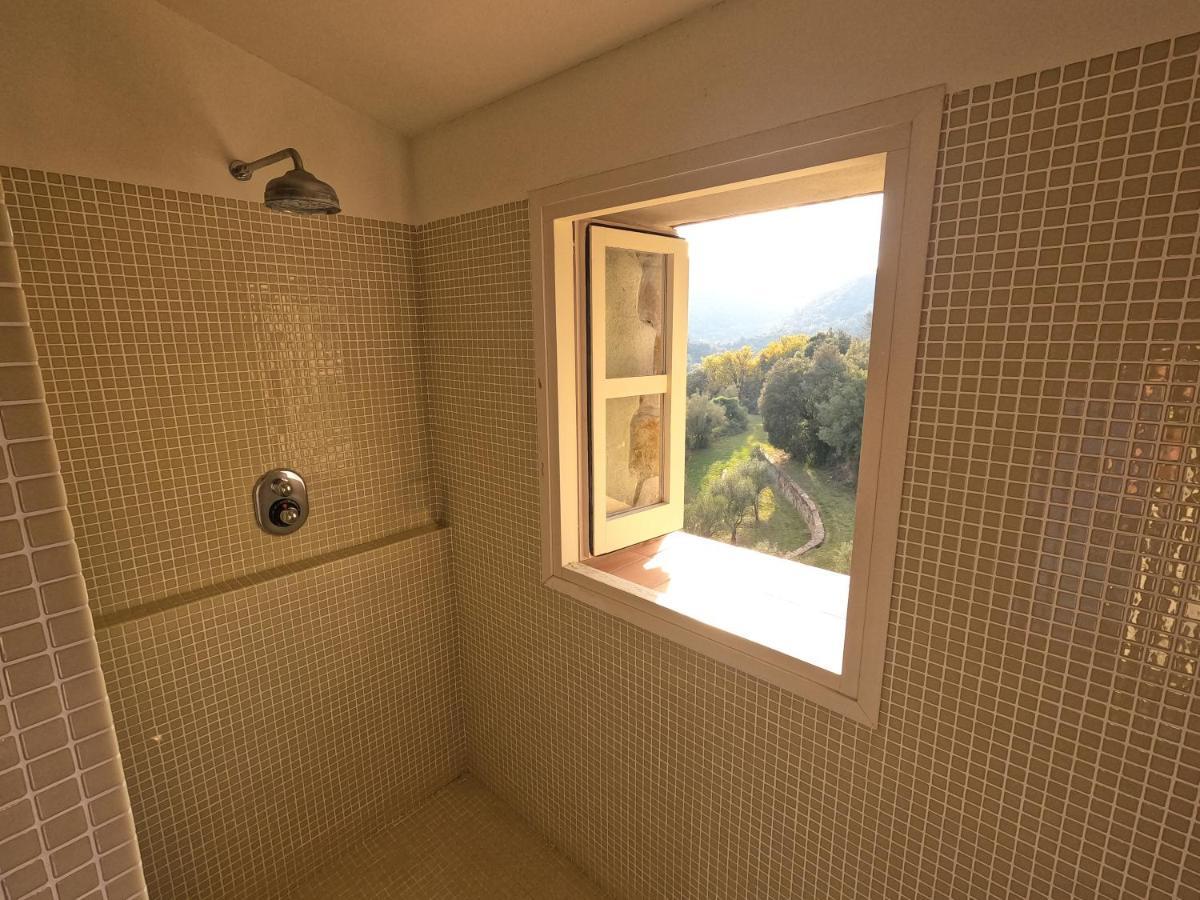 Habitación Doble con vistas a la montaña