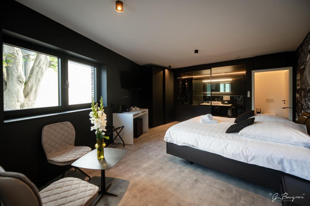 Superior Suite Whirlpool Bath Thermal Bath Access