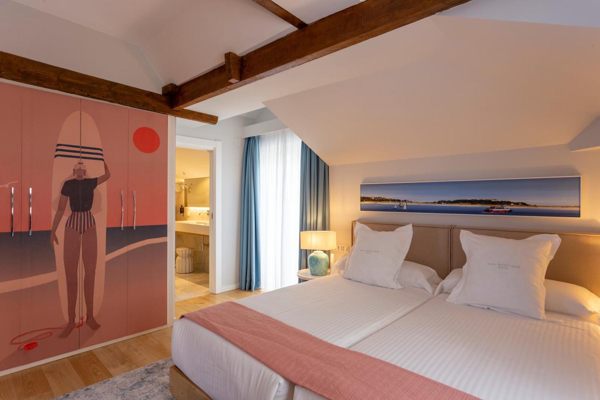 Standard Double or Twin Room Balcony