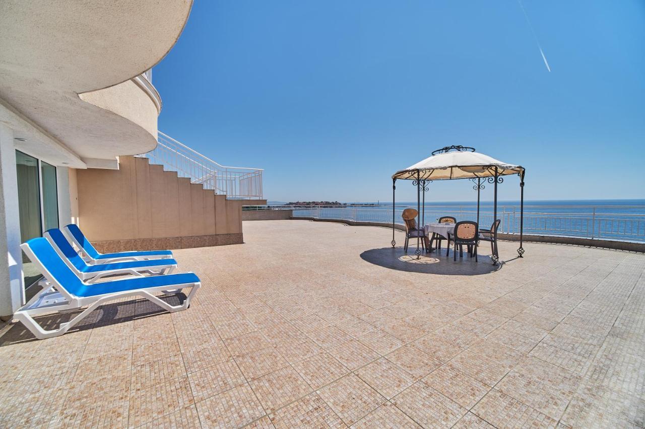 Deluxe Junior Suite Terrace Front Sea View