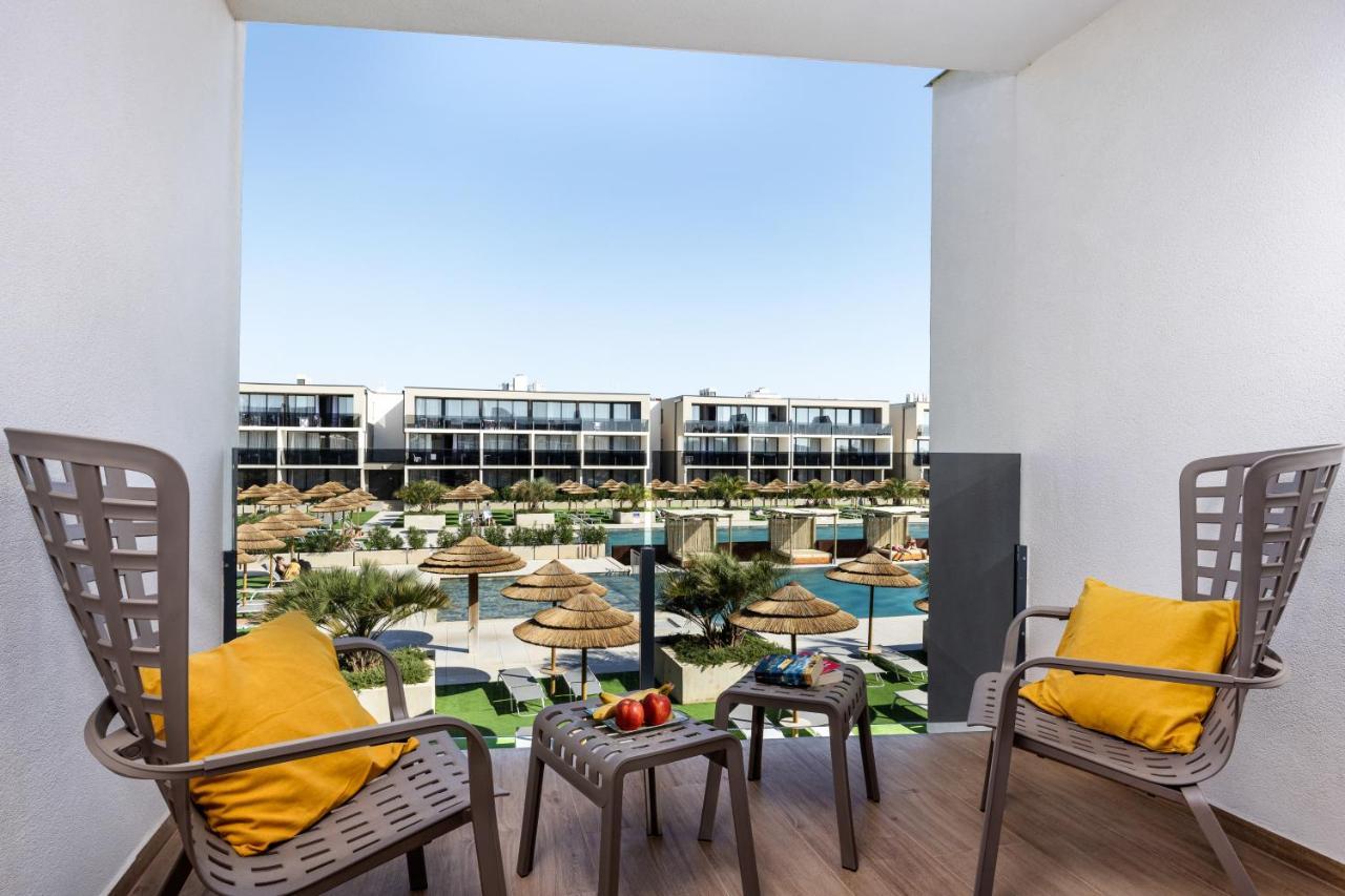 Triple Room Balcony Pool Side
