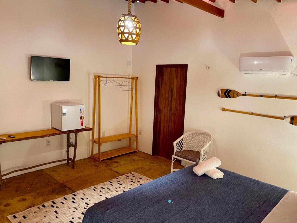 Zimmer mit Kingsize-Bett oder Queensize-Bett mit Balkon.
