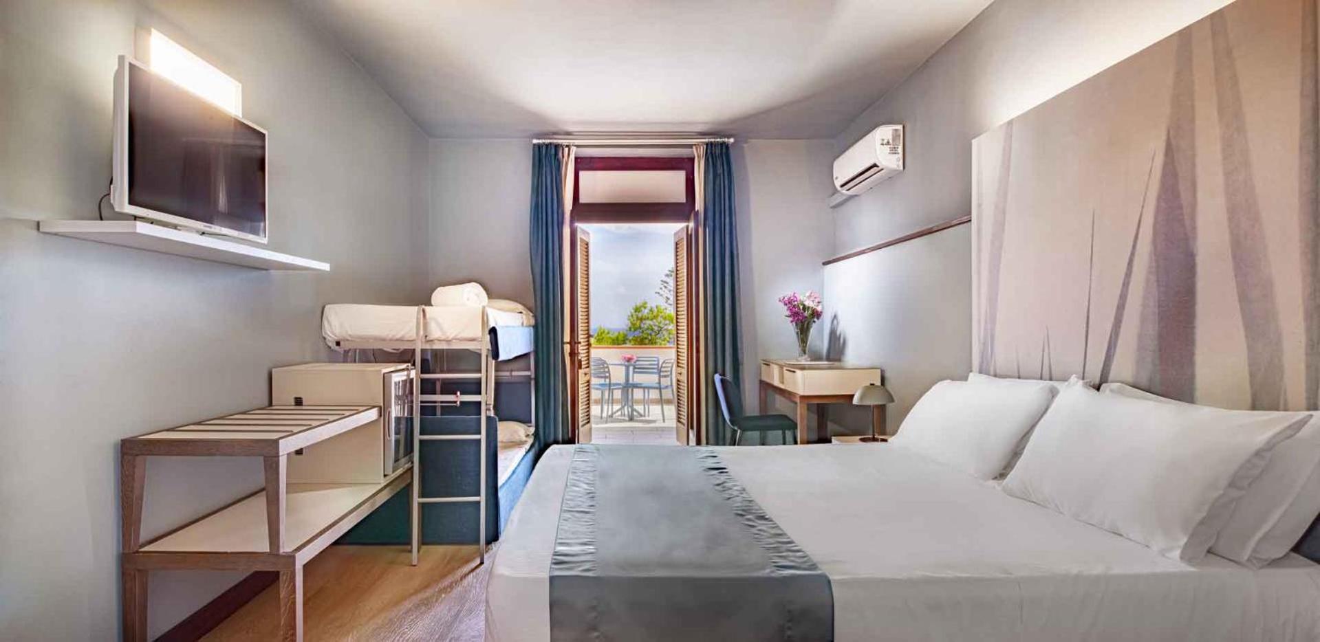 Vierbettzimmer mit Meerblick