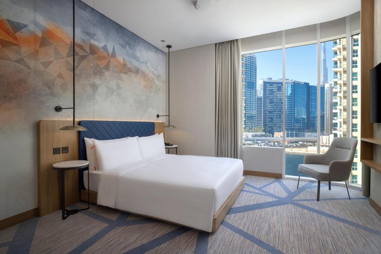 Chambre Lit King-Size - Accessible aux Personnes à Mobilité Réduite