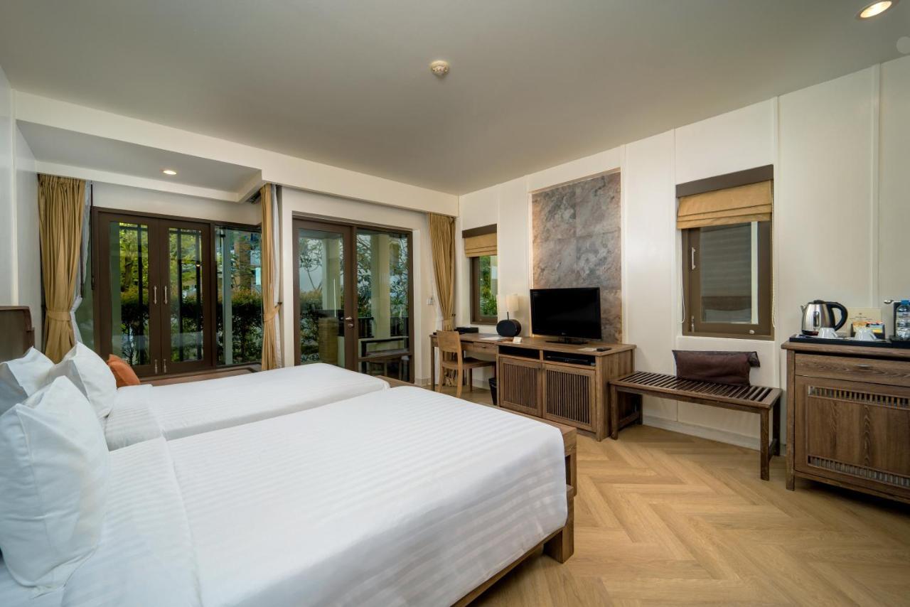 Deluxe Elegance Double or Twin room,1588067252:JPEG